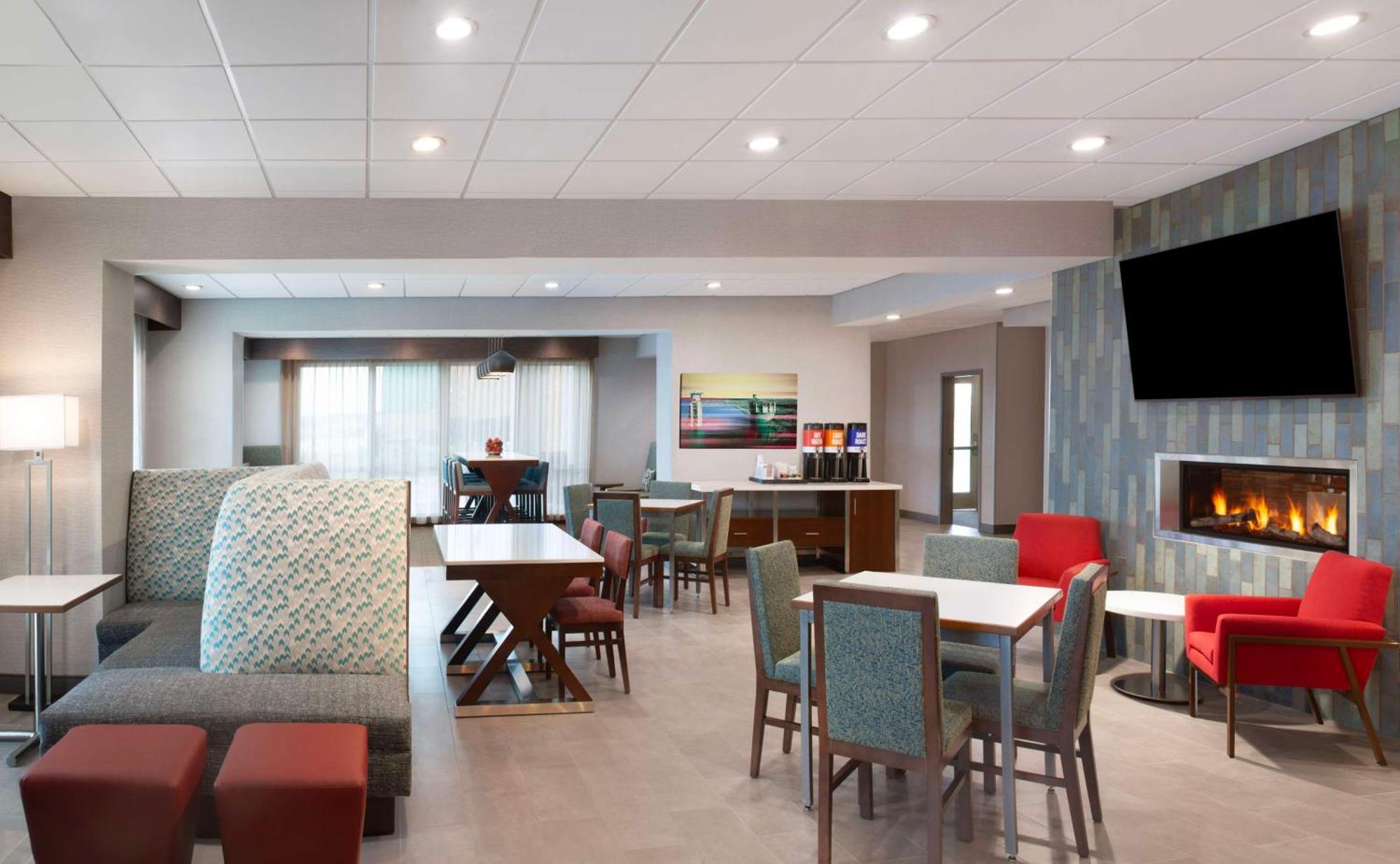 Hampton Inn オガララ エクステリア 写真